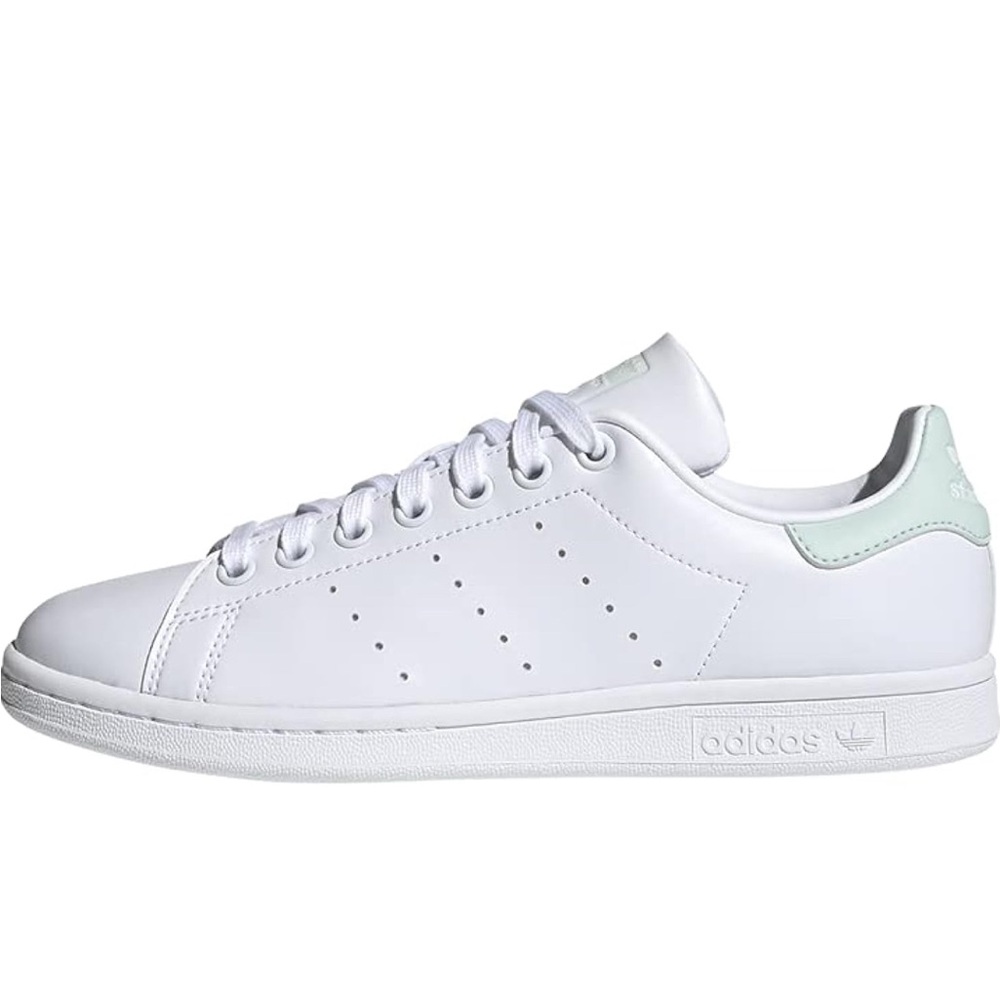 Adidas Stan Smith Shoes • Mint